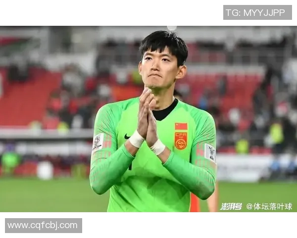 奥姓足球球星崛起之路：从默默无闻到国际赛场闪耀的传奇故事